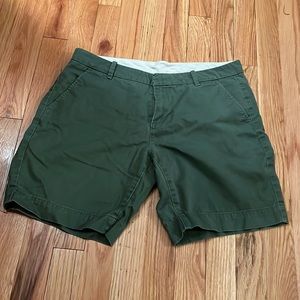 UNIQLO green shorts